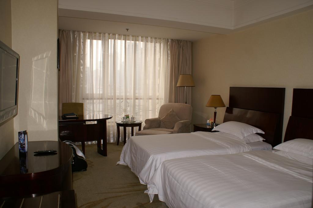 Weigela Park Hotel Далиен Стая снимка